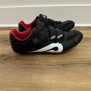 Peloton shoes-men’s size 13 (47) worn once!